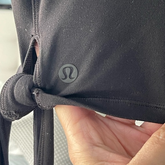 Lululemon Get Centred Crop Tank Black Release 2020 Style: W1CKSS Nulu Cropped 6 - Picture 5 of 10